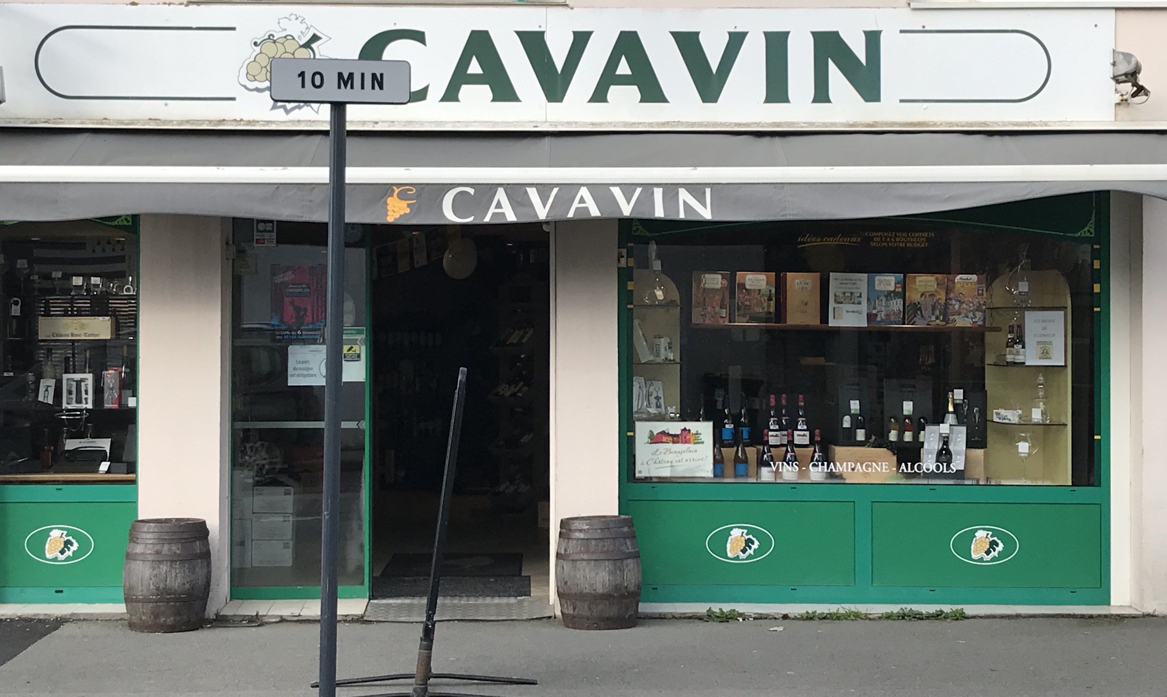 Dévanture du magasin Cavavin Ploemeur
